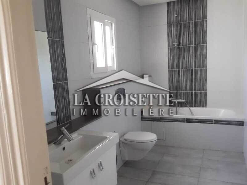 Villa S+4 à La Soukra